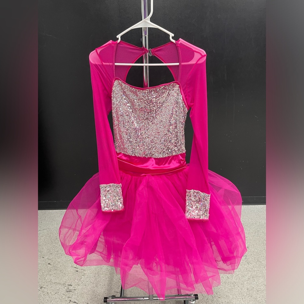 Weismanns dance costume